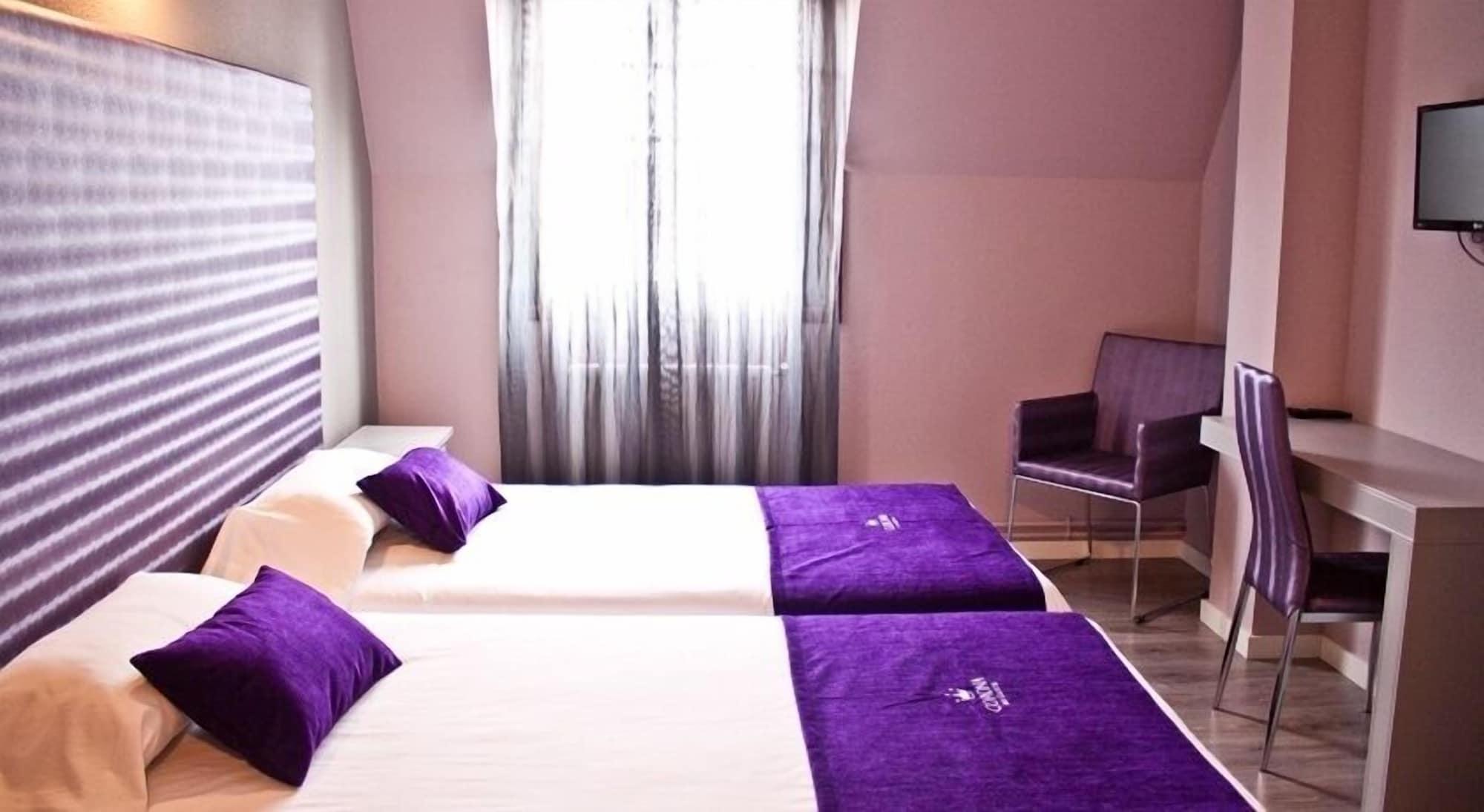 Hotel Corona De Galicia Valga Buitenkant foto