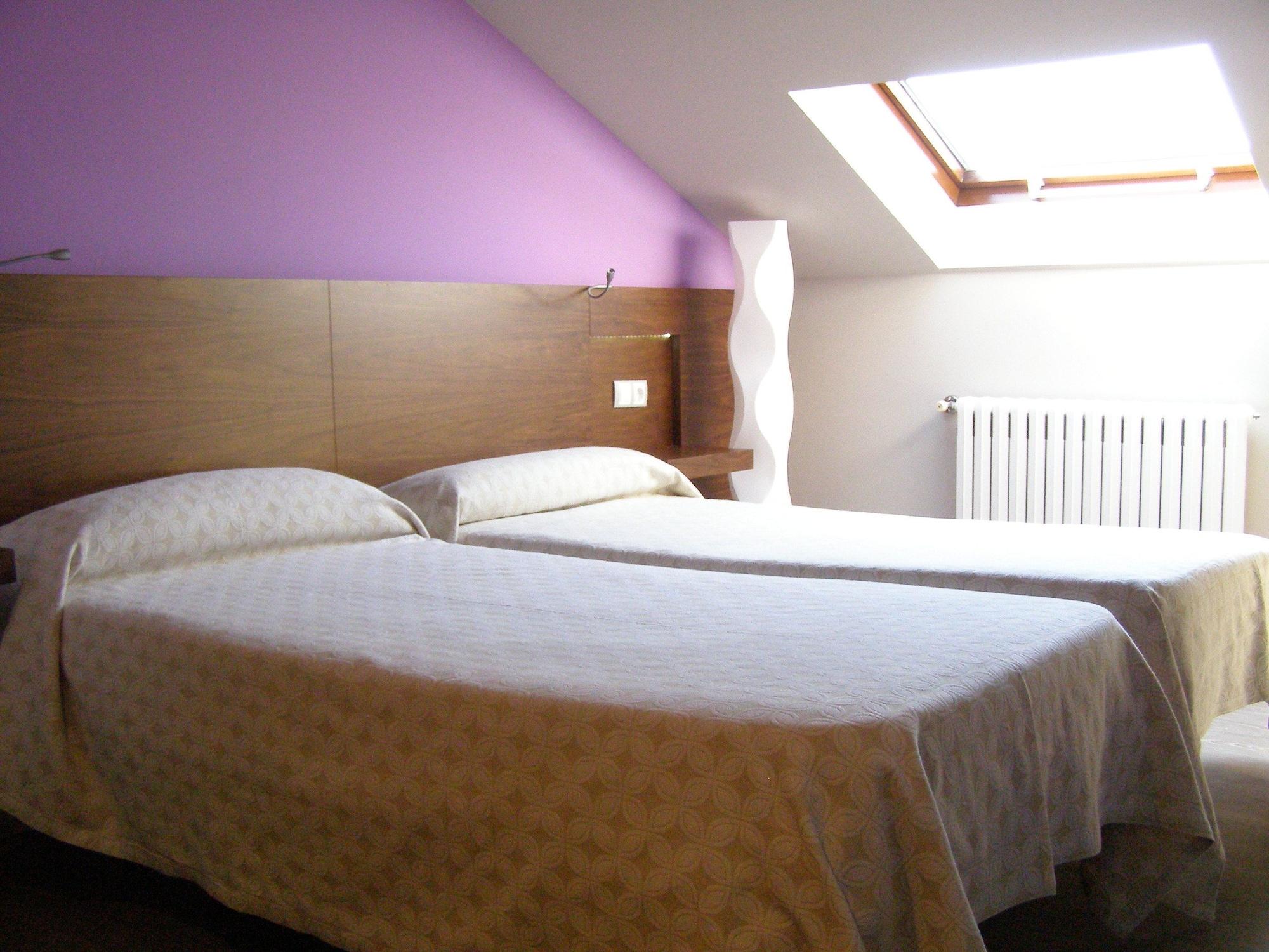 Hotel Corona De Galicia Valga Buitenkant foto