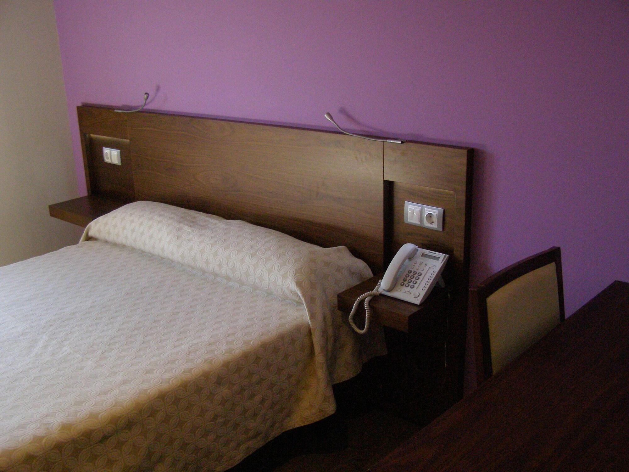 Hotel Corona De Galicia Valga Buitenkant foto