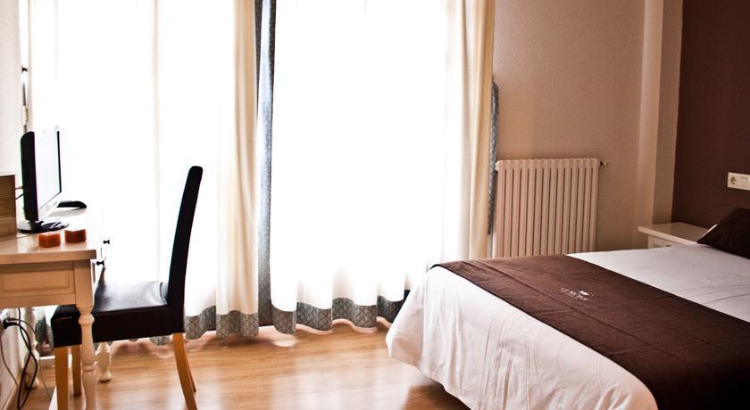 Hotel Corona De Galicia Valga Buitenkant foto