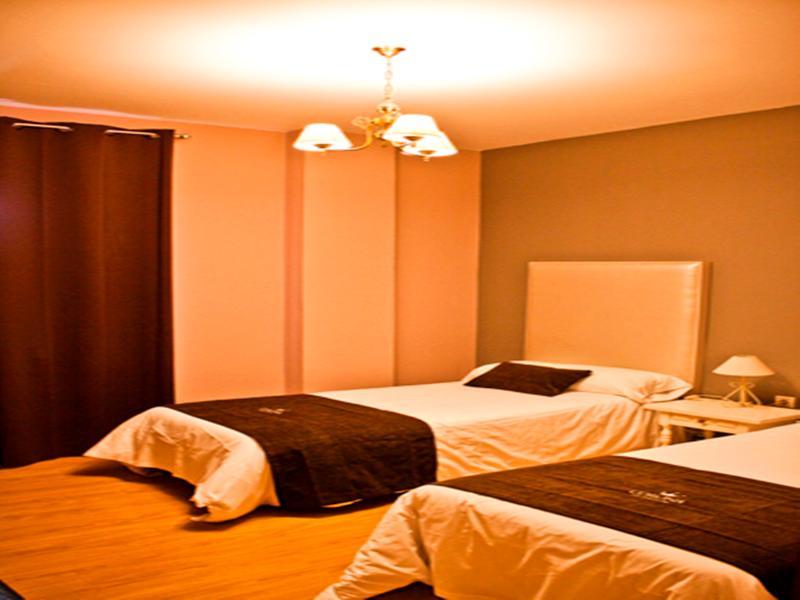 Hotel Corona De Galicia Valga Buitenkant foto